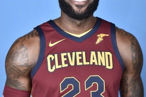 爱游戏- 詹姆斯在雄鹿比赛中连败,回归赛场引发热议的原因 