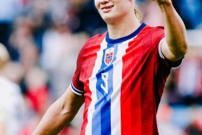 AYX-包含哈兰德遭遇十五连败，利物浦教练面临压力！的词条